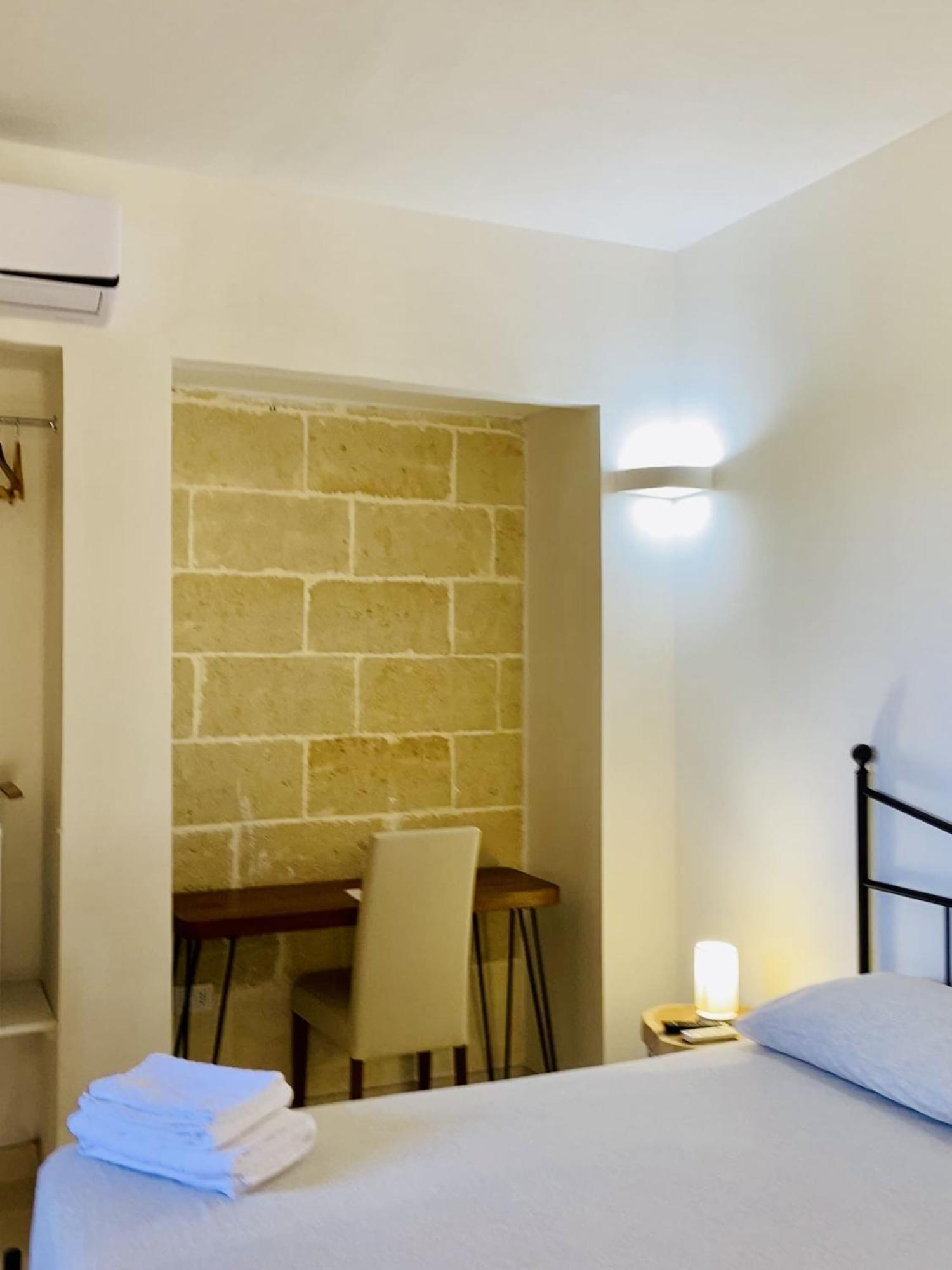 Le Stanze Di Ray - Salento Homes ボルガニェ エクステリア 写真
